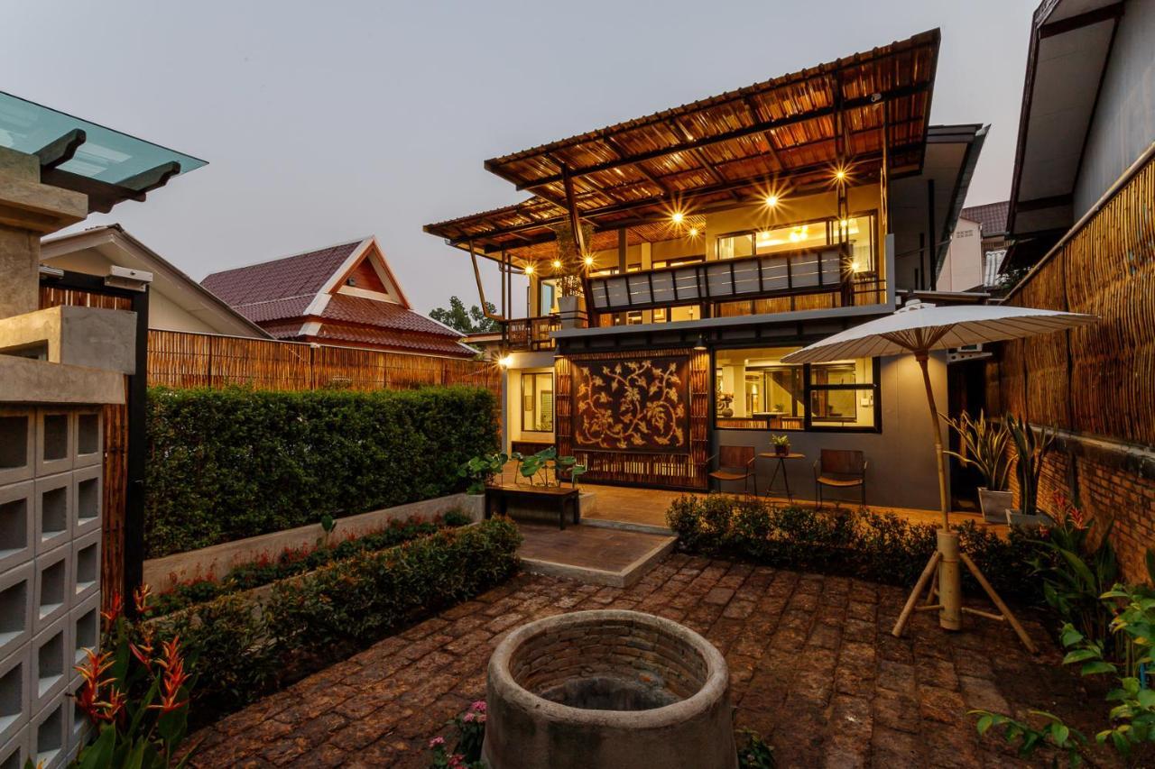 Hostel One Art And Gallery Чиангмай Экстерьер фото
