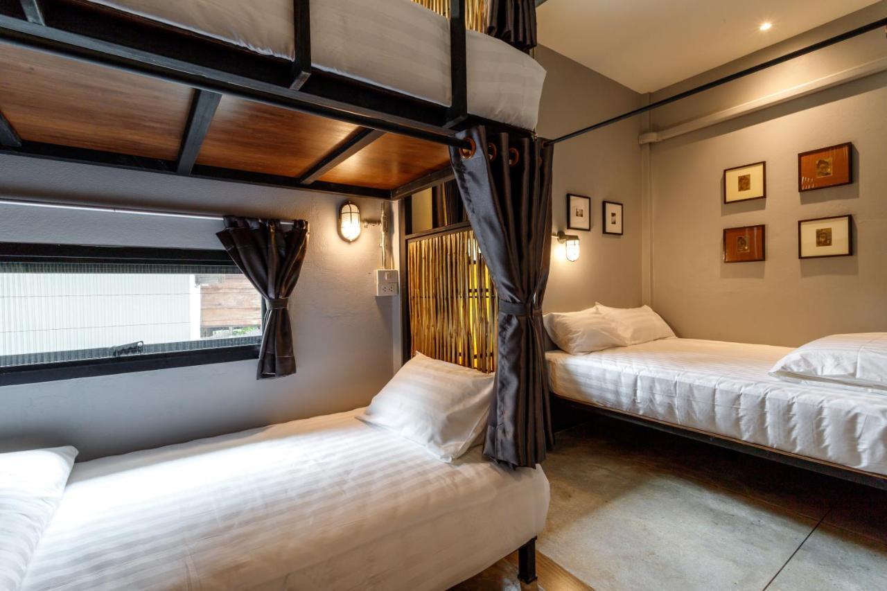 Hostel One Art And Gallery Чиангмай Экстерьер фото