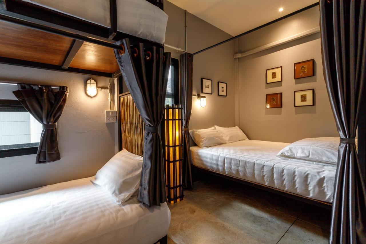 Hostel One Art And Gallery Чиангмай Экстерьер фото